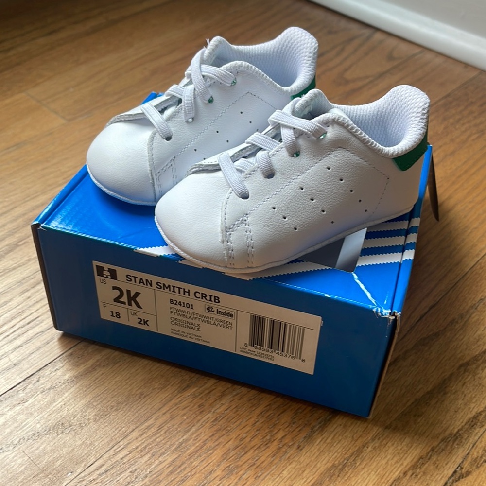 Stan smith baby shoes never worn
